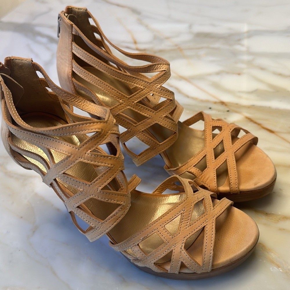 Stuart Weitzman Leather Cage Heels - Picture 4 of 12